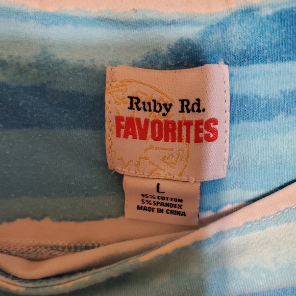 Ruby Rd. Favorites top - Picture 3 of 8